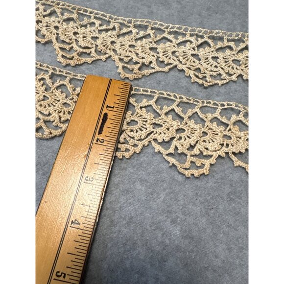 Vintage Crocheted Cotton Lace Trim - 2 Yards Plus 4 Inches - Delicate Scalloped - Picture 2 of 6